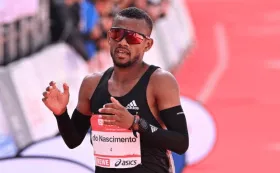 Лучшего в истории неафриканского марафонца дисквалифицировали за допинг