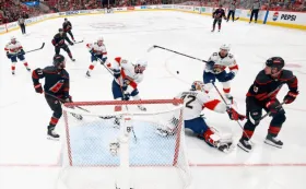 Чемпион НХЛ с россиянином-рекордсменом разгромил самый «русский клуб»