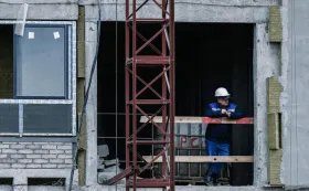 Путин поручил расширить льготную ипотеку на семьи с детьми до 14 лет