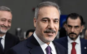 Глава МИД Турции перед переговорами назвал два пути развития событий