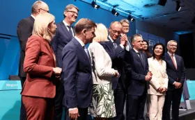 Мерца со второй попытки избрали канцлером Германии