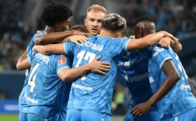 ЦБ выпустит памятные серебряные монеты в честь «Зенита» и «Локомотива»