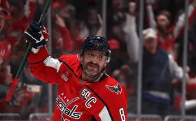 Овечкин впервые за шесть лет забил гол в четвертьфинале плей-офф НХЛ