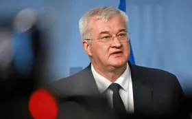 Украина и Венгрия обменялись высылками дипломатов