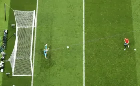 Акинфеев решил зарегистрировать товарный знак «нога бога»